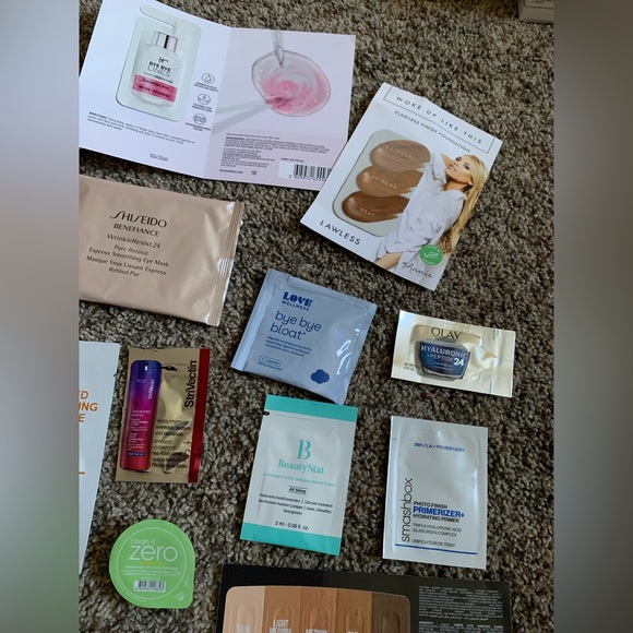 Huge Bundle NEW 38 Pcs Skincare & Makeup Lots Mix - Picture 5 of 10